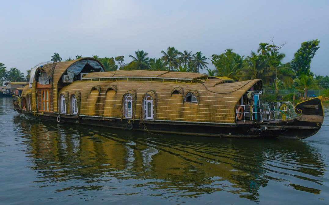 Beaches & Backwaters Tour